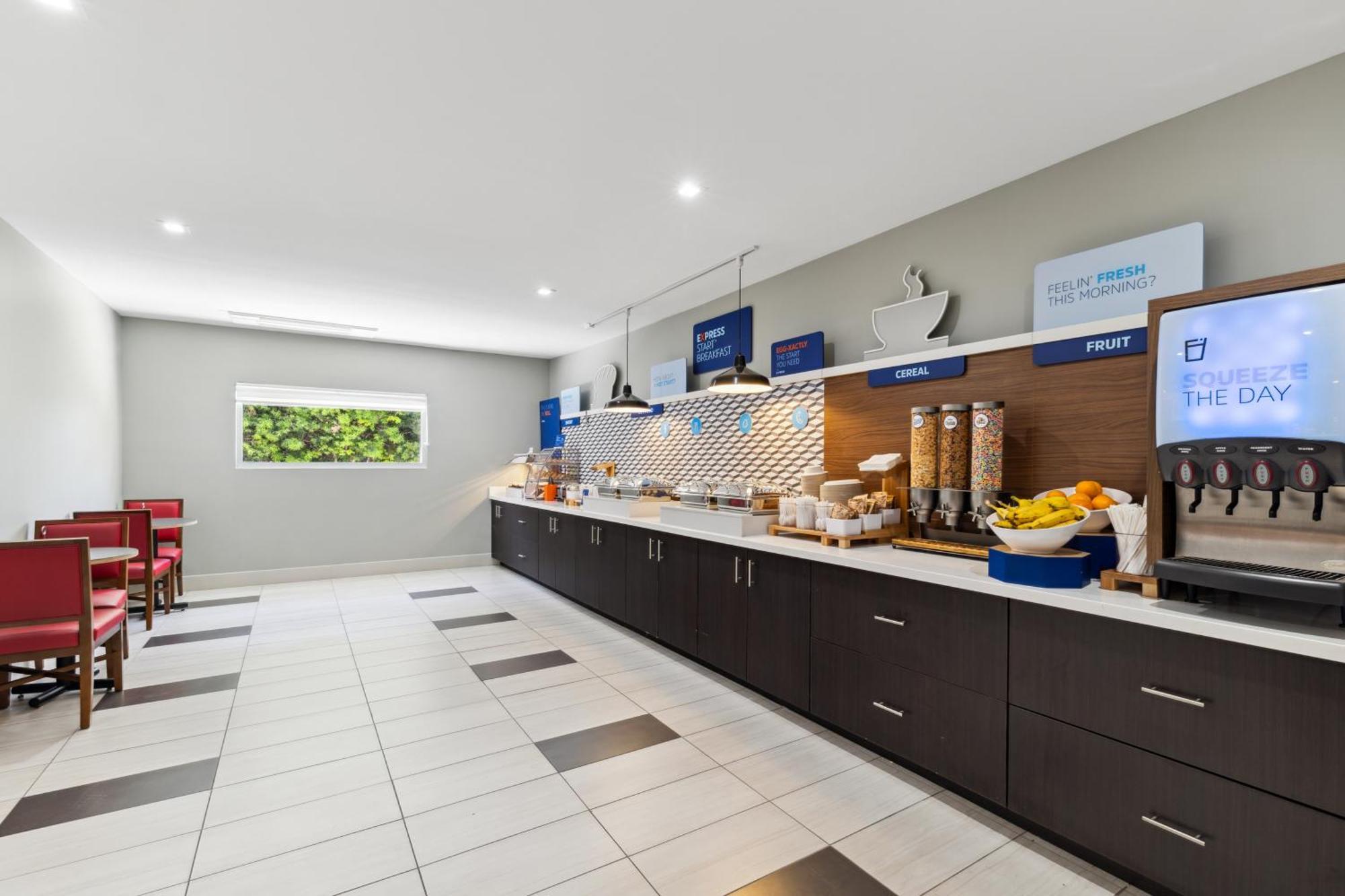 Holiday Inn Express & Suites Mountain View Silicon Valley By Ihg מראה חיצוני תמונה