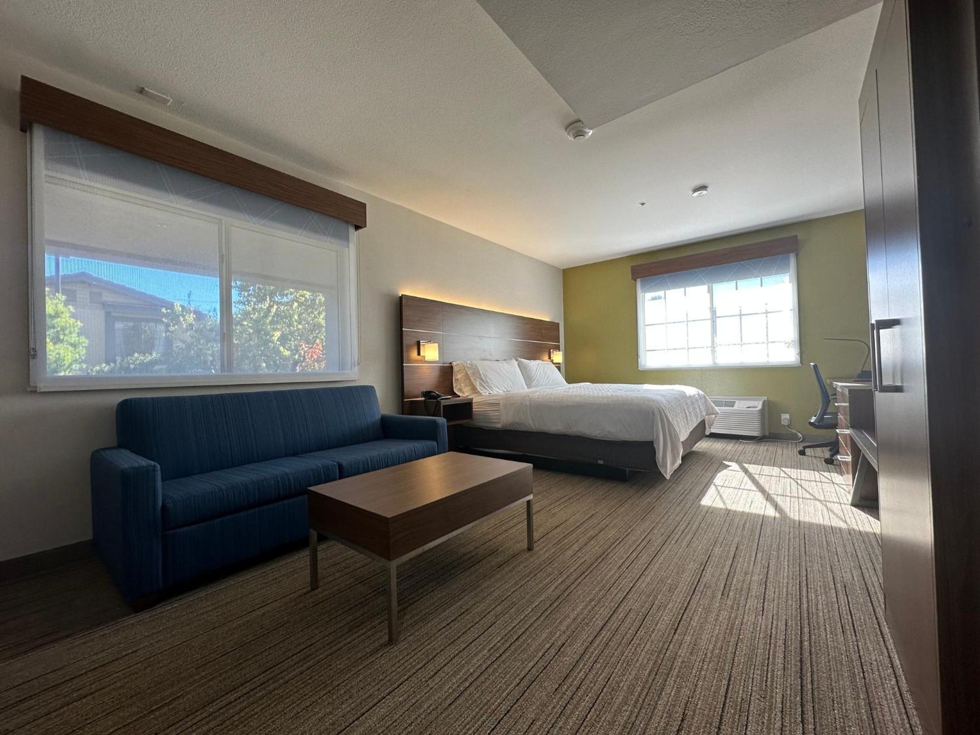 Holiday Inn Express & Suites Mountain View Silicon Valley By Ihg מראה חיצוני תמונה