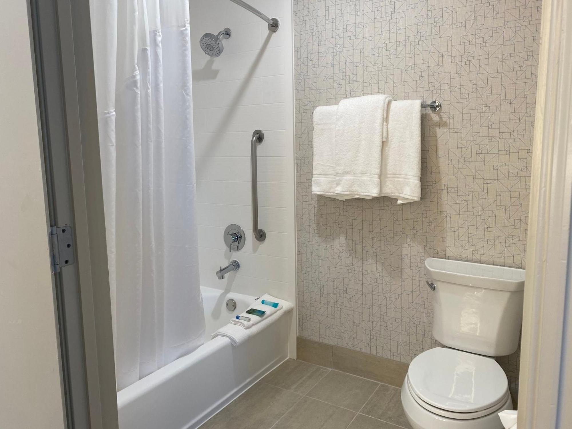Holiday Inn Express & Suites Mountain View Silicon Valley By Ihg מראה חיצוני תמונה