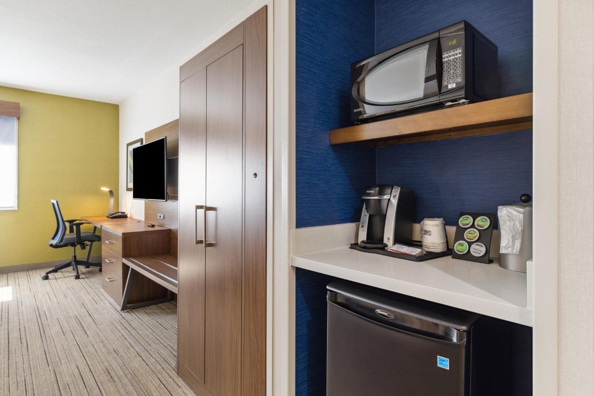 Holiday Inn Express & Suites Mountain View Silicon Valley By Ihg מראה חיצוני תמונה