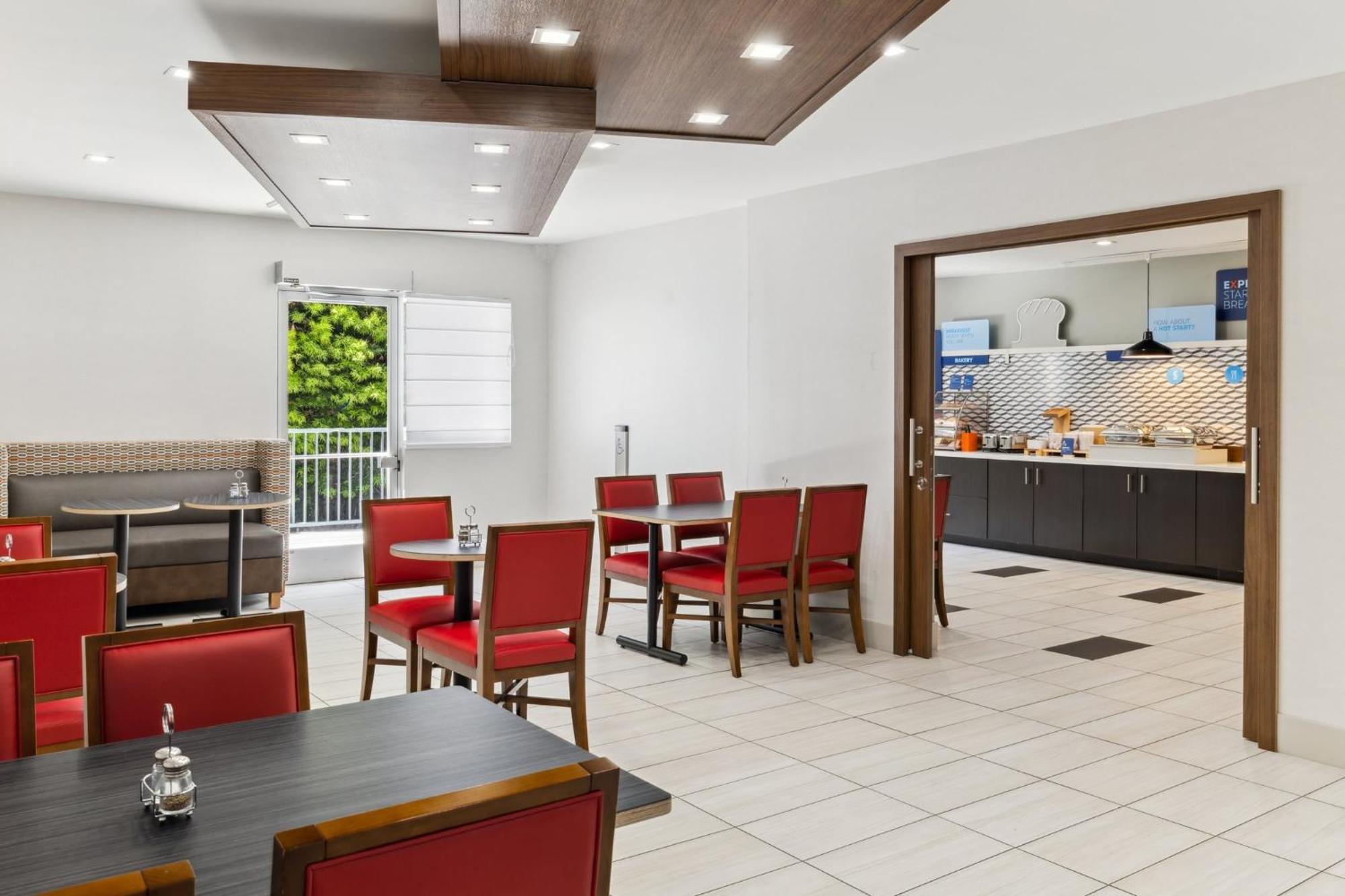 Holiday Inn Express & Suites Mountain View Silicon Valley By Ihg מראה חיצוני תמונה
